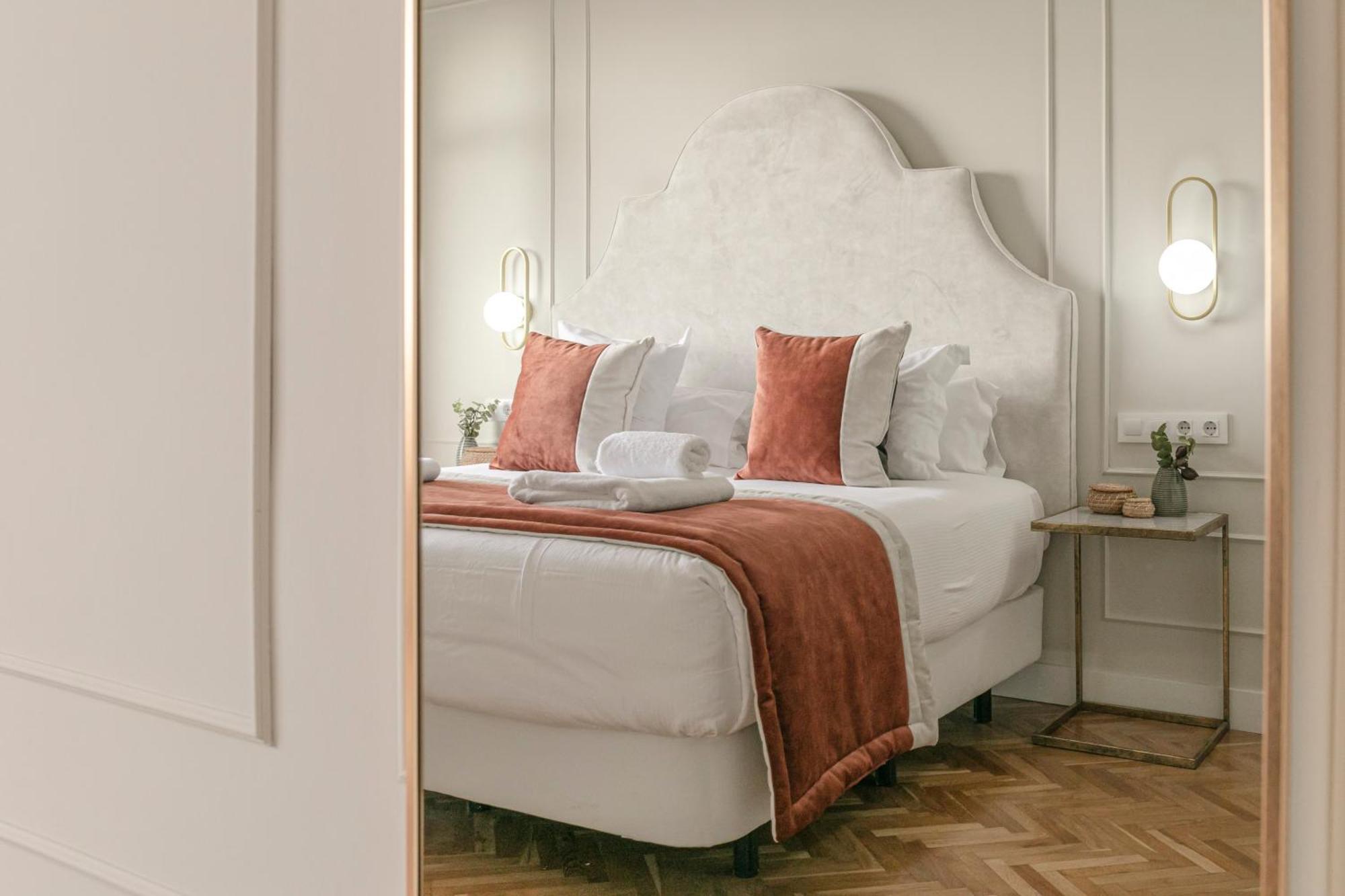 Isg Apartments The Most Exclusive Apartment In Sevillaparking Екстер'єр фото