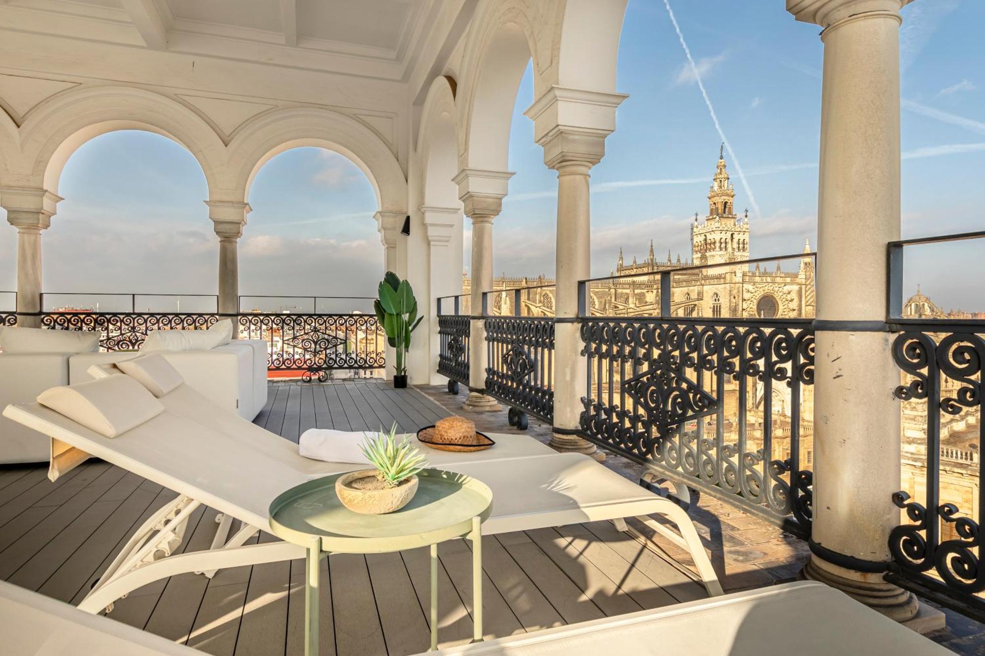 Isg Apartments The Most Exclusive Apartment In Sevillaparking Екстер'єр фото