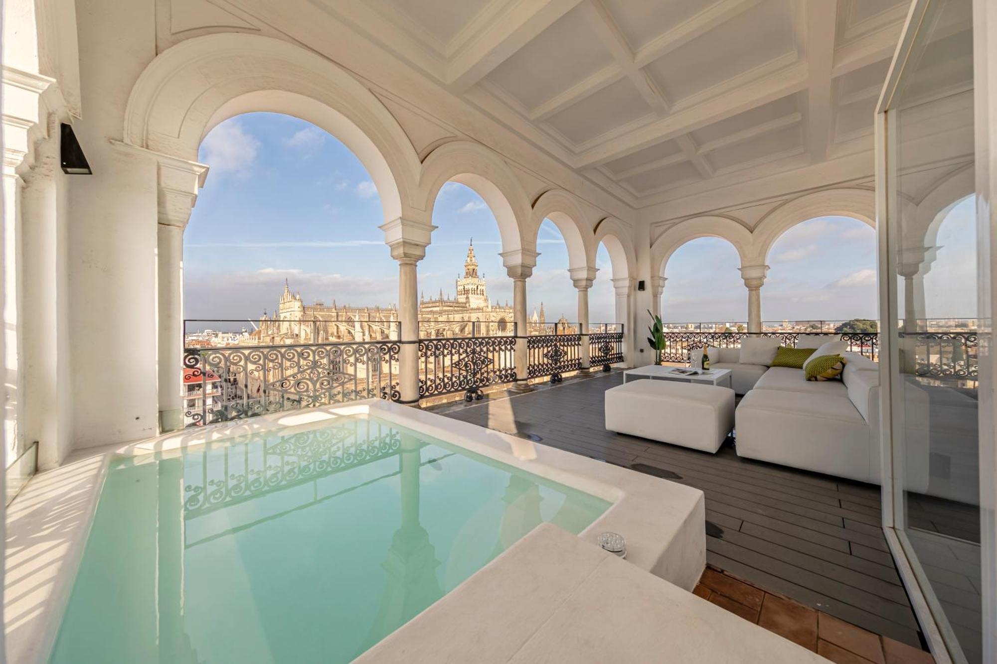 Isg Apartments The Most Exclusive Apartment In Sevillaparking Екстер'єр фото