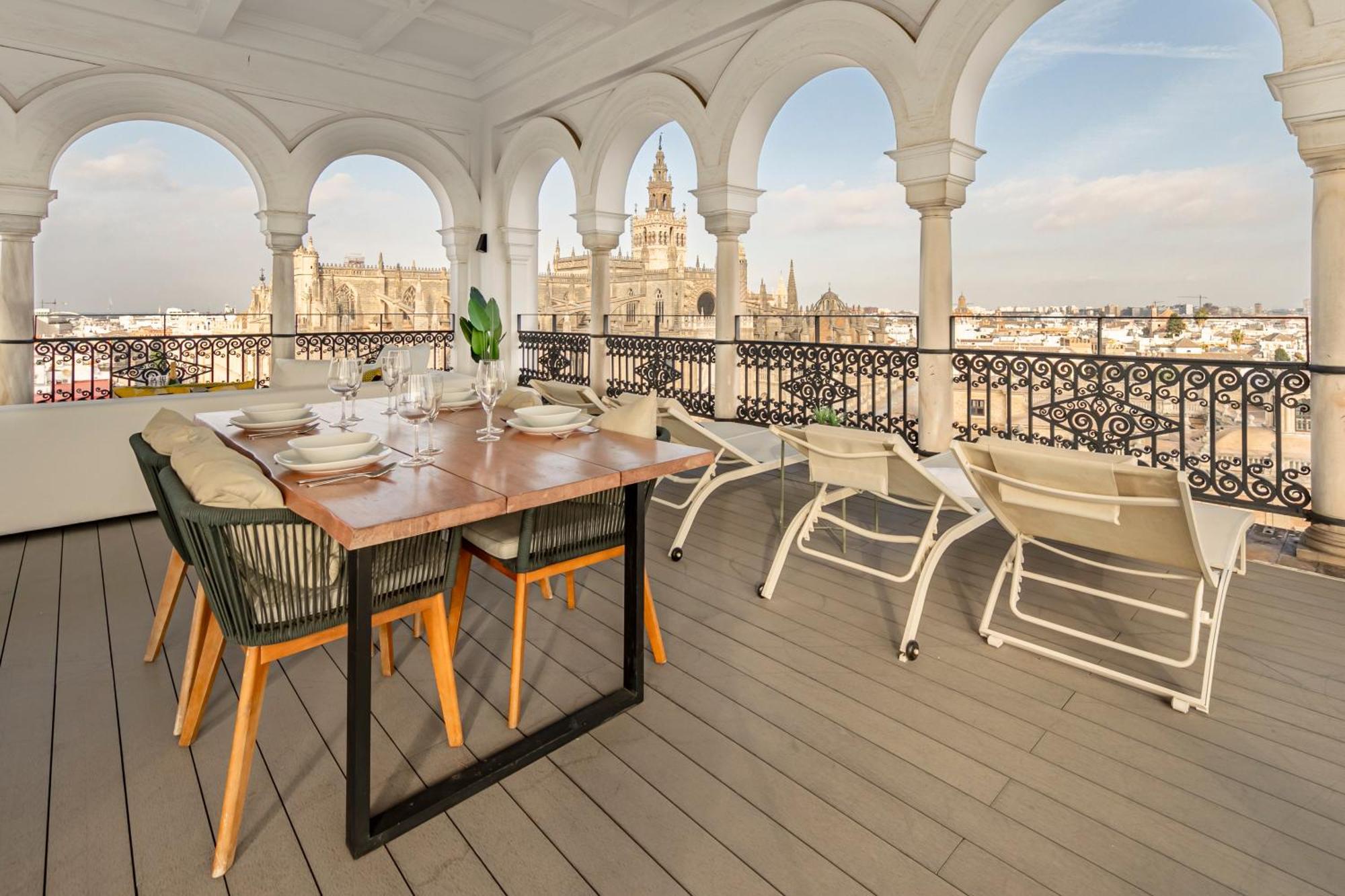 Isg Apartments The Most Exclusive Apartment In Sevillaparking Екстер'єр фото
