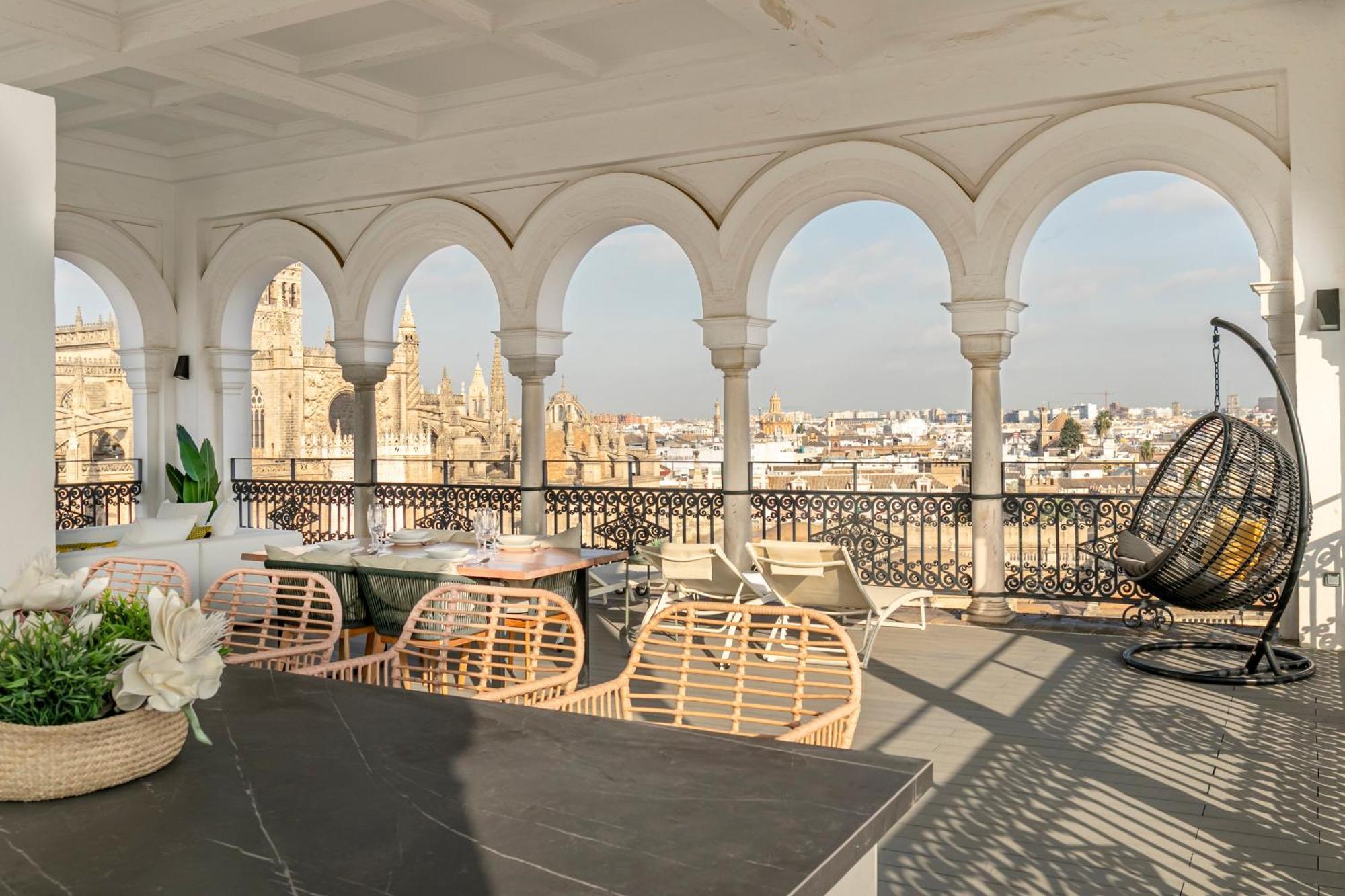 Isg Apartments The Most Exclusive Apartment In Sevillaparking Екстер'єр фото
